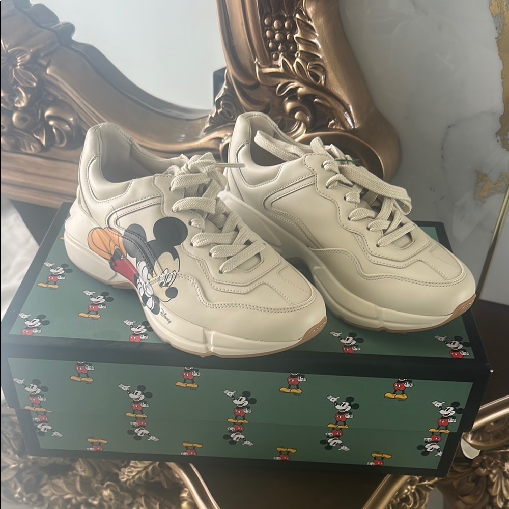 Gucci women Sneakers - Cream with Mickey Mouse. New never worn. Size 35.5